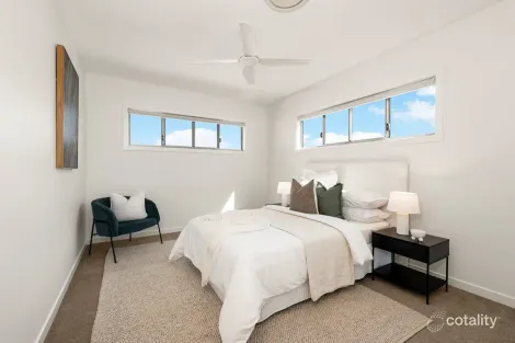 Property photo of 1/15 Brinawa Street Camp Hill QLD 4152