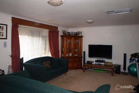 Property photo of 19 Greenhills Drive Kurunjang VIC 3337