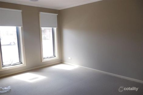Property photo of 3 Pecora Way Wyndham Vale VIC 3024