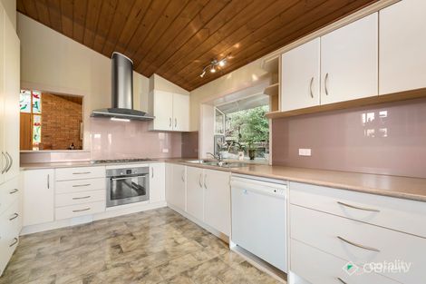 Property photo of 18 Landscape Drive Mooroolbark VIC 3138