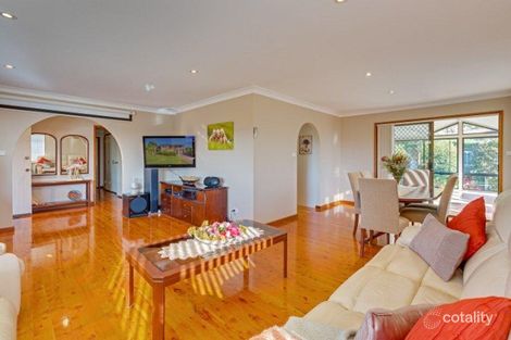 Property photo of 2 Wybong Close Eleebana NSW 2282