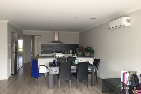 Property photo of 11 Topcliffe Crescent Truganina VIC 3029