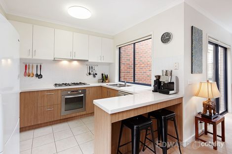 Property photo of 39 Cornish Lane Kensington VIC 3031
