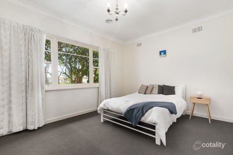 Property photo of 3 Kilsyth Avenue Burwood VIC 3125