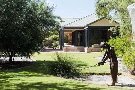 Property photo of 15 Wolfe Road Banjup WA 6164