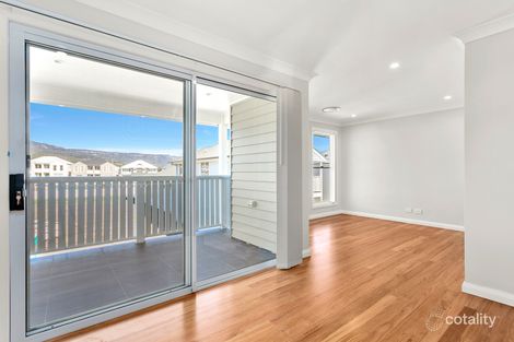 Property photo of 25 Woollamia Lane Tullimbar NSW 2527