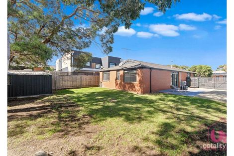 Property photo of 5 Locksley Court Carrum Downs VIC 3201