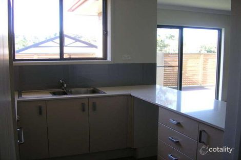 Property photo of 8 Charlton Street Eleebana NSW 2282