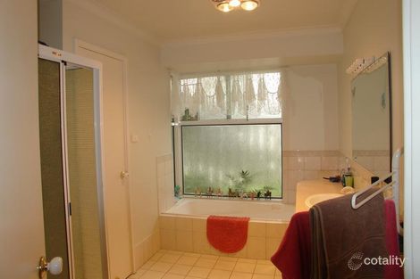 Property photo of 4 Wattle Bird Court Broadwater WA 6280