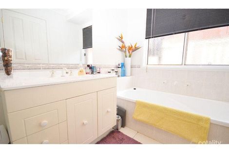 Property photo of 31 Kelvin Grove Werribee VIC 3030
