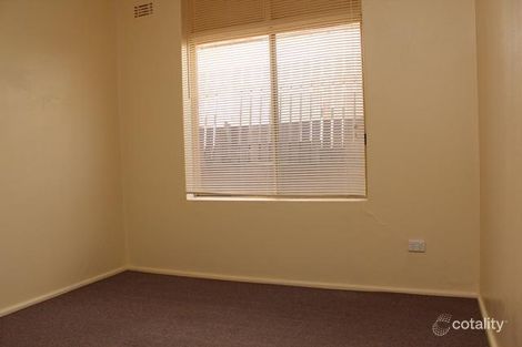 2/18 Gerald St, Queanbeyan, NSW 2620