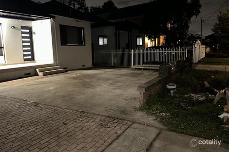 Property photo of 38 Rabaul Road Georges Hall NSW 2198