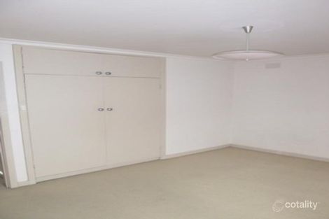 Property photo of 8/18 Fisher Parade Ascot Vale VIC 3032