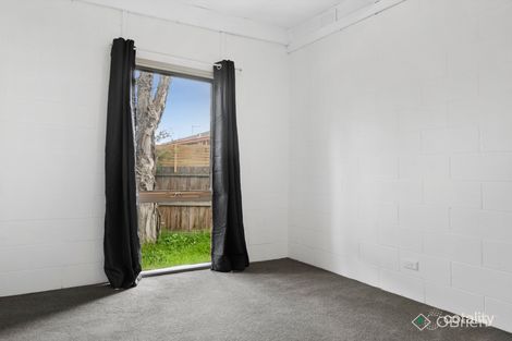 Property photo of 3/26 Carnoustie Grove Mornington VIC 3931