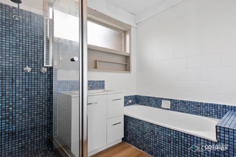 Property photo of 3/26 Carnoustie Grove Mornington VIC 3931