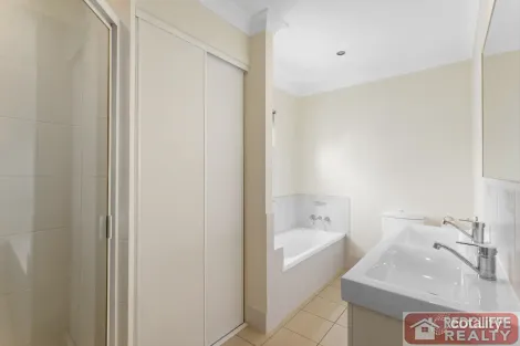 Property photo of 3 Thurecht Parade Scarborough QLD 4020