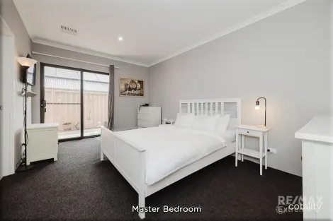 Property photo of 98 Blaxland Avenue Two Rocks WA 6037