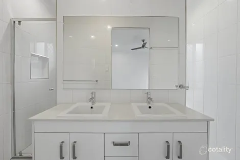 Property photo of 1 Jennings Drive Flagstone QLD 4280