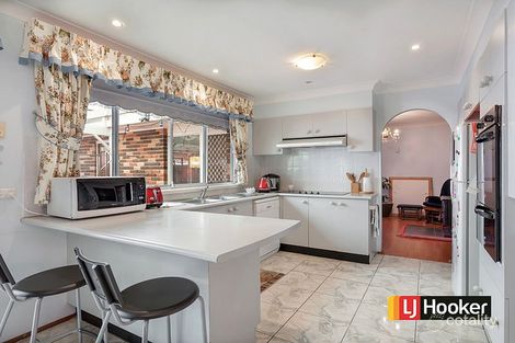 Property photo of 17 Toucan Crescent Plumpton NSW 2761