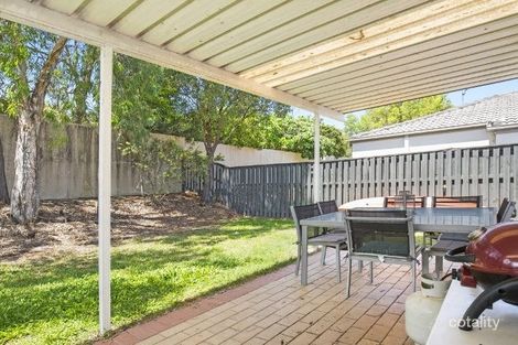 Property photo of 25 Blackwattle Circuit Arundel QLD 4214