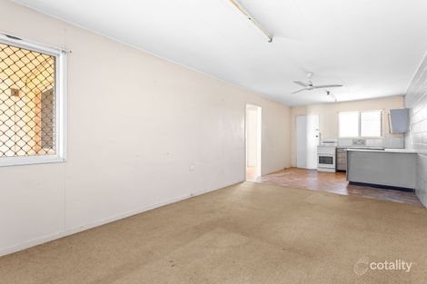 Property photo of 2/321 Blanchfield Street Koongal QLD 4701