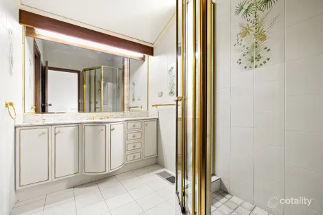 Property photo of 325 Duncans Road Werribee South VIC 3030