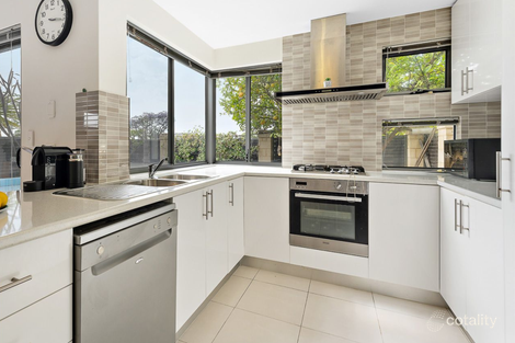 Property photo of 16A Halland Way Westminster WA 6061