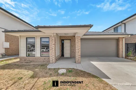 27 Shoveler St, Clyde North, VIC 3978