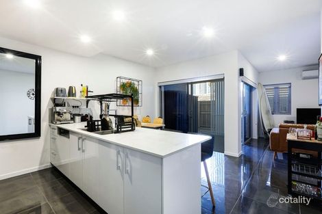 Property photo of 5/35-37 Tarcoola Crescent Surfers Paradise QLD 4217