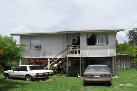 9 Poole St, Sarina Beach, QLD 4737