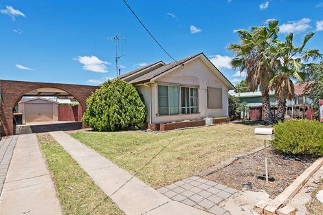 Property photo of 173 Stradbroke Avenue Swan Hill VIC 3585