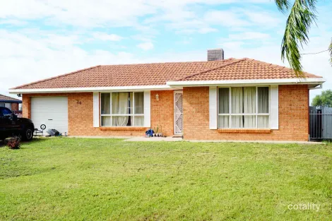 24 Loren Ave, Moree, NSW 2400