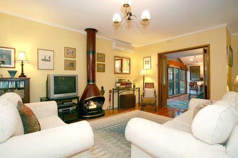 Property photo of 30 Eucalypt Avenue Templestowe Lower VIC 3107