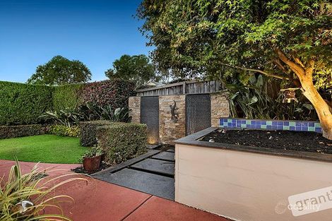 Property photo of 1 Lawton Grove Berwick VIC 3806