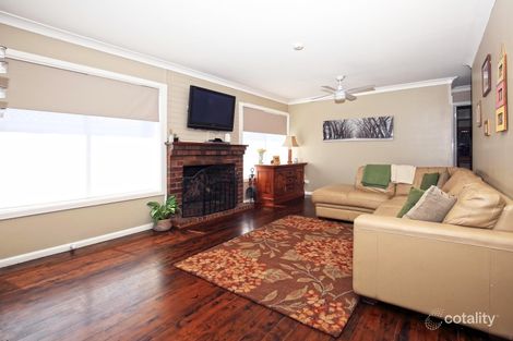 Property photo of 3 Farrelly Place Bomaderry NSW 2541
