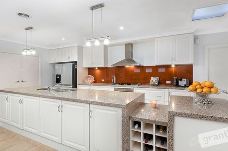 Property photo of 1 Lawton Grove Berwick VIC 3806