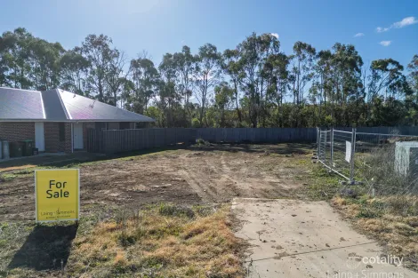 Property photo of 1 Seabrook Place Armidale NSW 2350