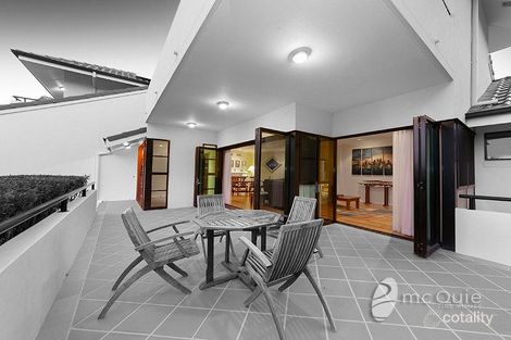 Property photo of 9 Carnoustie Court Indooroopilly QLD 4068