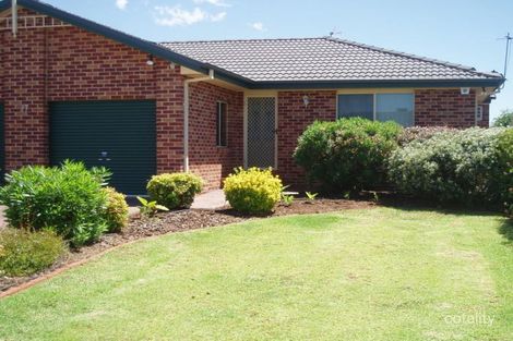 17 Dunvarleigh Cres, Griffith, NSW 2680