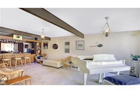 Property photo of 11 Wattle Avenue Ringwood VIC 3134