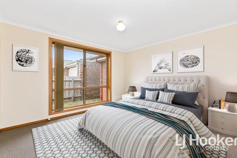 Property photo of 3 Rossi Close Pakenham VIC 3810