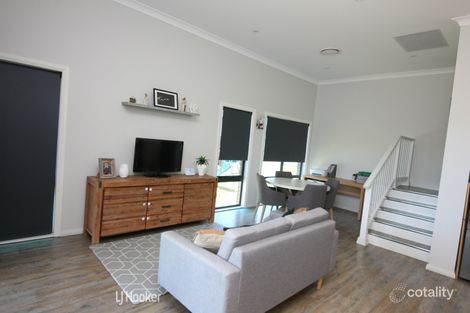 Property photo of 12 Torquay Circuit Red Head NSW 2430