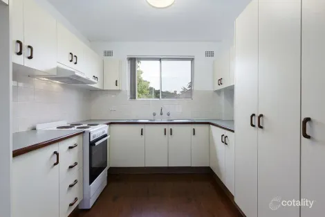 2/16 Gilmore St, West Wollongong, NSW 2500