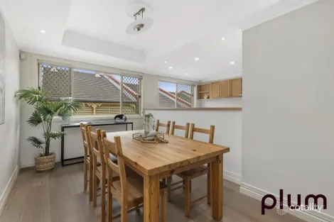 Property photo of 4/27 Swann Road Taringa QLD 4068