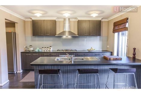 Property photo of 113 Serenity Way Craigieburn VIC 3064