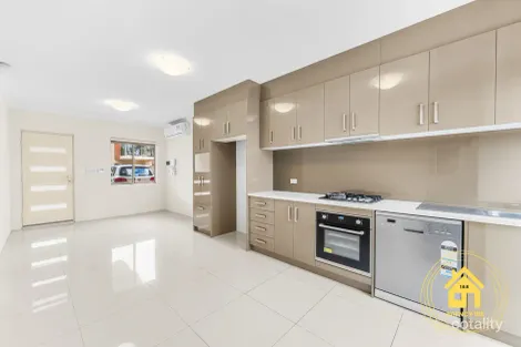 Property photo of 4/9 Henry Street East Cannington WA 6107