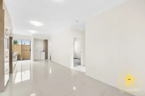 Property photo of 4/9 Henry Street East Cannington WA 6107