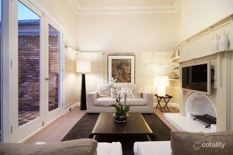 Property photo of 17 Young Street Albert Park VIC 3206