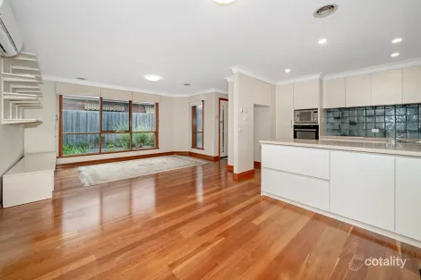 Property photo of 2/29 Kangaroo Road Murrumbeena VIC 3163