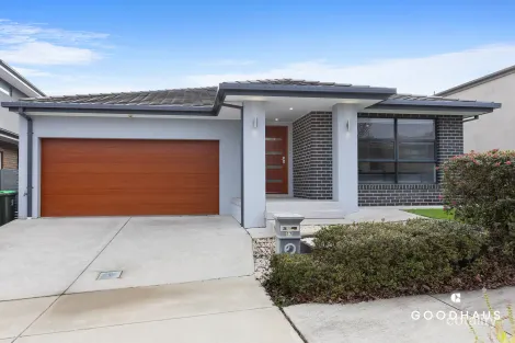 Property photo of 17 Ruby Hunter Rise Moncrieff ACT 2914